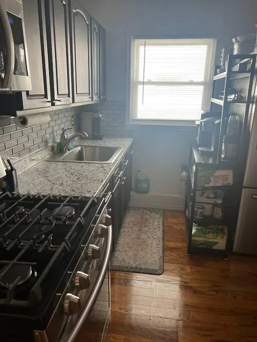 Cozy Lovely 2 Bedroom Apt, 5 Mins From Jfk New York Apartman
