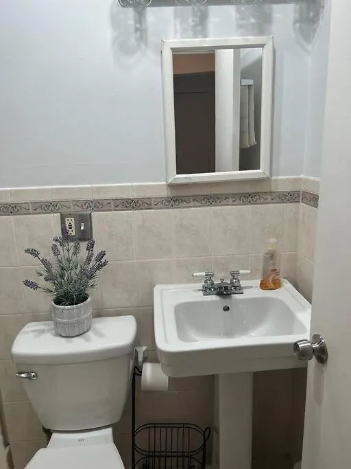 Cozy Lovely 2 Bedroom Apt, 5 Mins From Jfk New York 0*,  Amerikai Egyesült Államok
