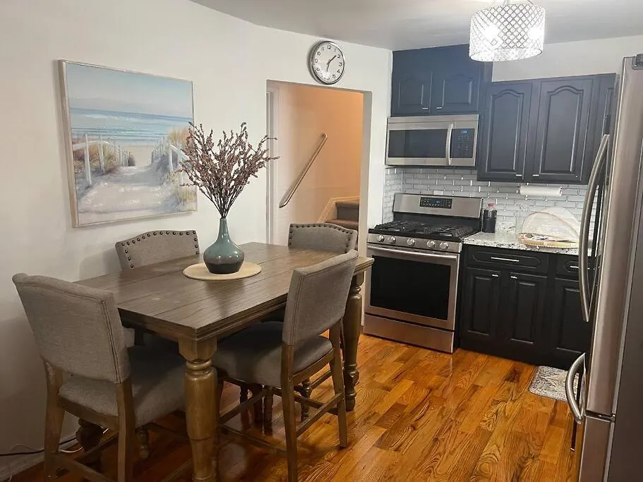 Apartman Cozy Lovely 2 Bedroom Apt, 5 Mins From Jfk New York